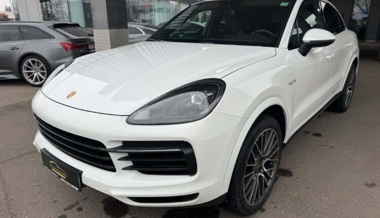 Porsche Cayenne Coupe E-Hybrid Tiptronic S Black Edition