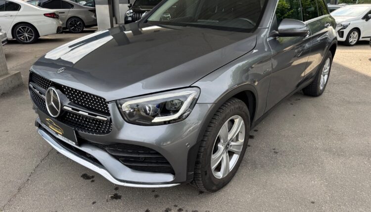 Mercedes-Benz GLC 300 de 4Matic 9G-TRONIC AMG Line img1